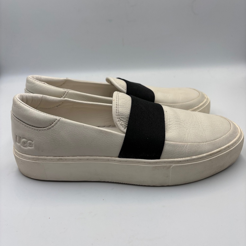 UGG‎ White Sheepskin Leather Black Elastic Low Top Sneakers Size 8